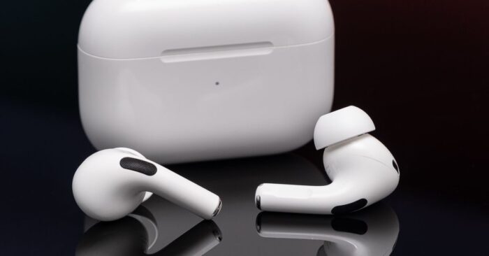 Apple AirPods Pro (2nd Gen) - Image 3