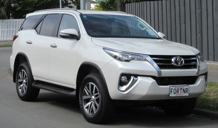 Toyota Fortuner - Image 2