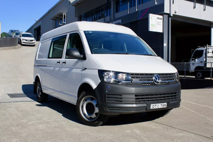 Volkswagen Transporter - 2018 - Image 2