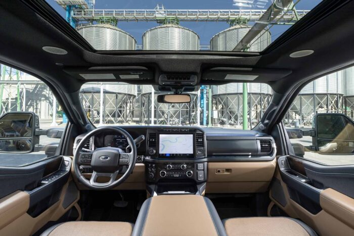 Ford F-250 Super Duty - 2023 - Image 2