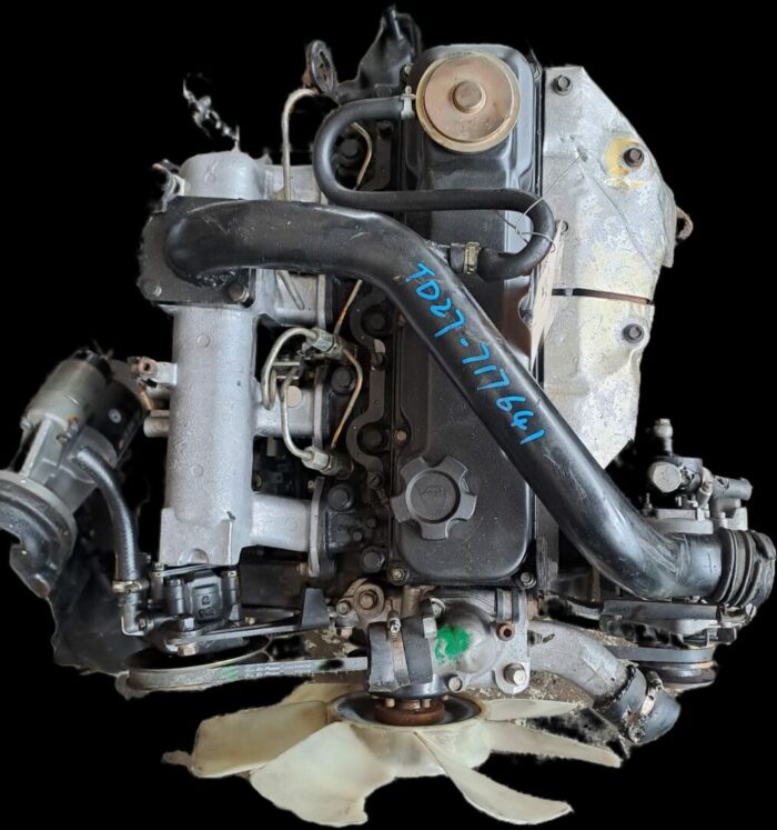 Nissan TD27 Diesel Engine - Image 4