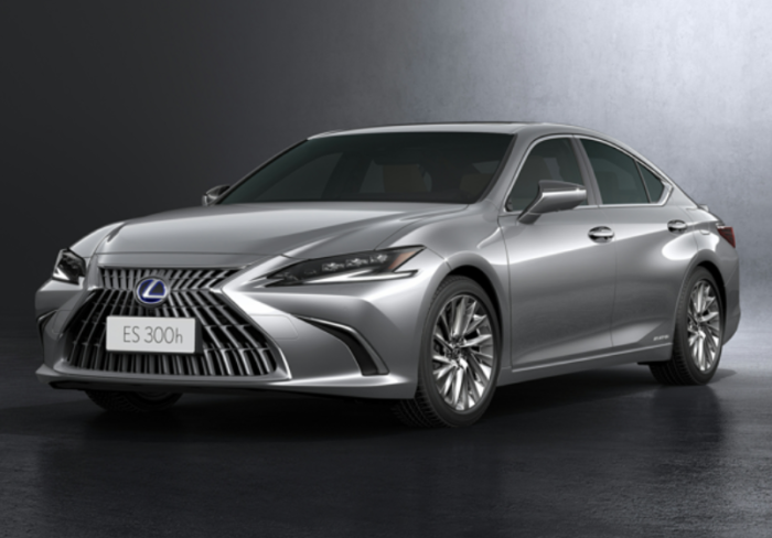 Lexus ES Hybrid - Image 4