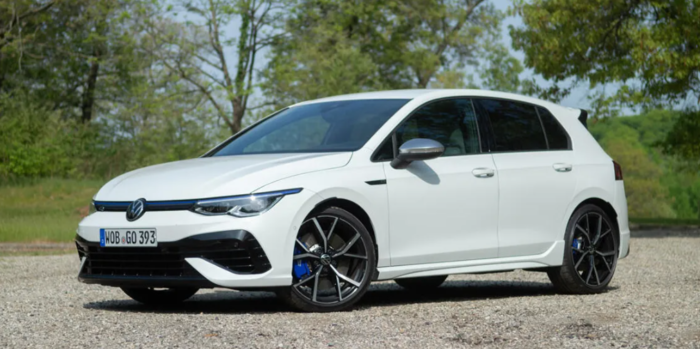 Volkswagen Golf R (2022) - Image 3