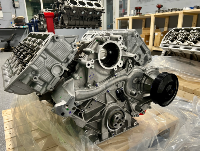 Ford 6.0L Power Stroke Diesel Engine - Image 8