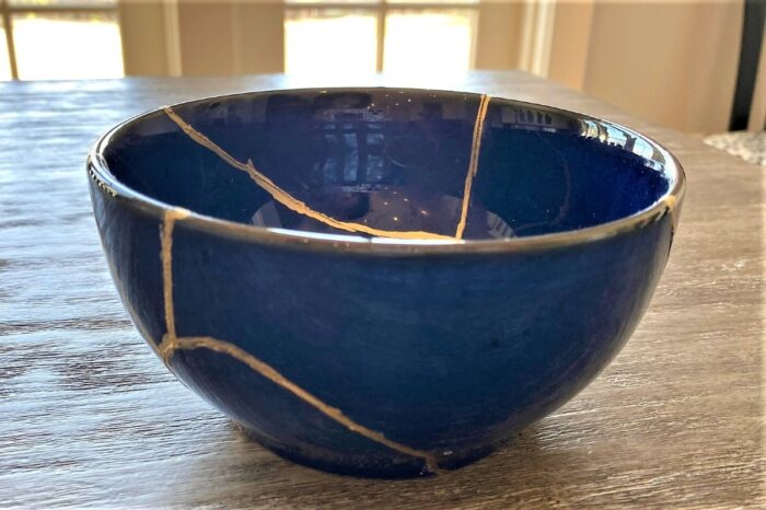 Kintsugi Pottery (Japanese Gold Repair) - Image 3