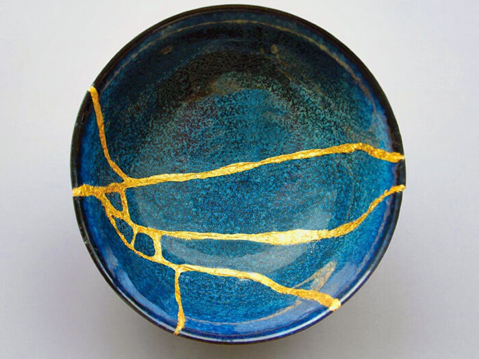 Kintsugi Pottery (Japanese Gold Repair) - Image 4