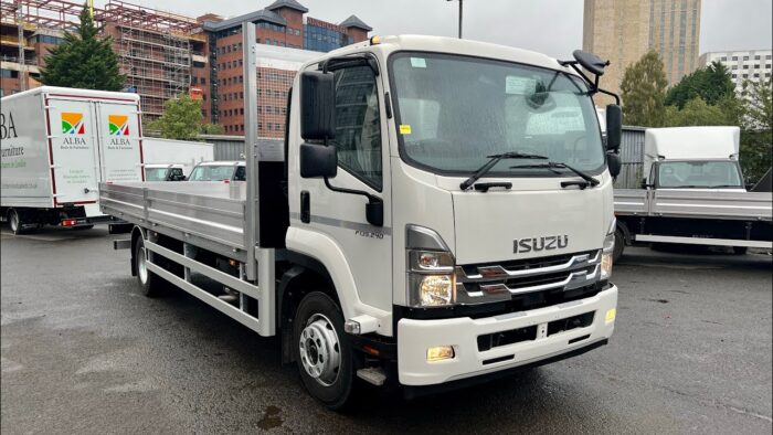 Isuzu Forward Trucks - Image 5