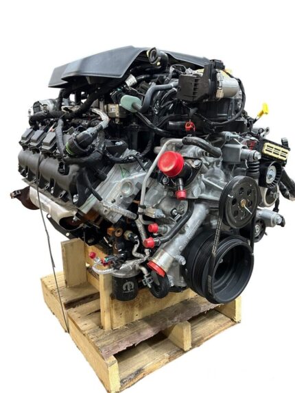 Ram 5.7L HEMI V8 Engine