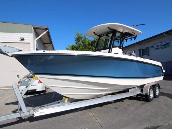 Boston Whaler 380 Outrage - Image 2