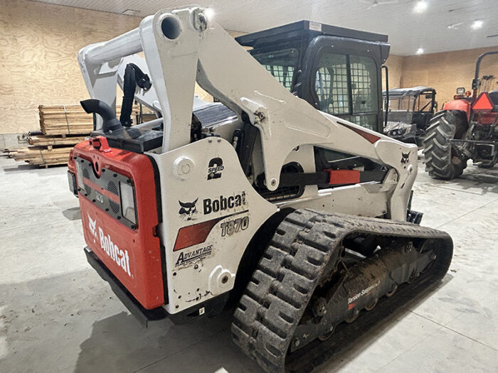 Bobcat T870 Compact Track Loader - Image 10