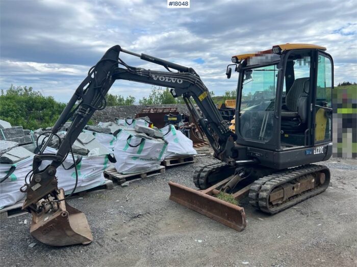 Volvo EC750E Crawler Excavator - Image 2
