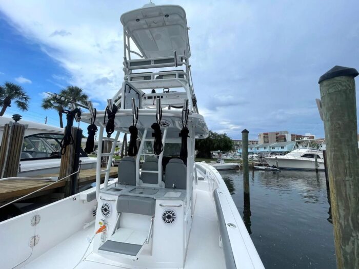 Everglades 365cc - Image 5