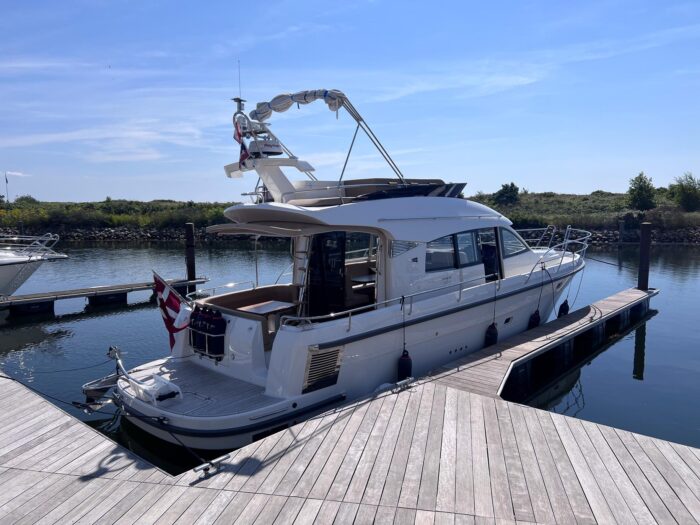 Nimbus 405 Flybridge - Image 6