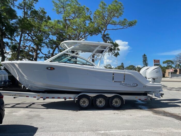 Robalo R317 - Image 6