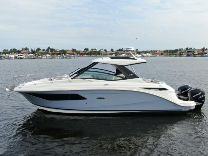 Sea Ray Sundancer 520 - Image 6