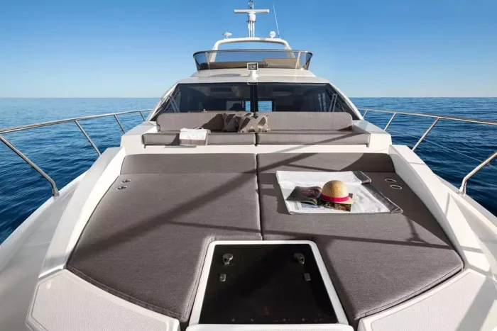 Azimut 50 Flybridge - Image 4