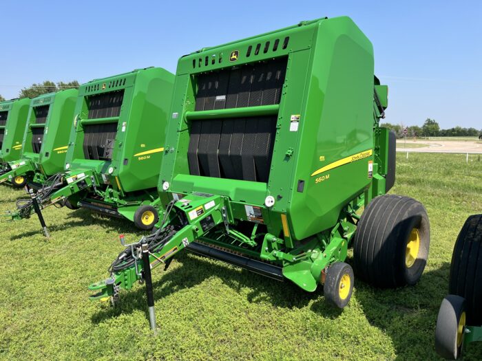 John Deere 560M Round Baler