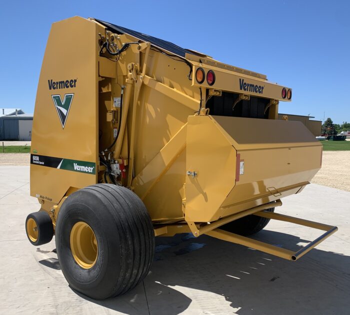 Vermeer 605N Cornstalk Special - Image 2