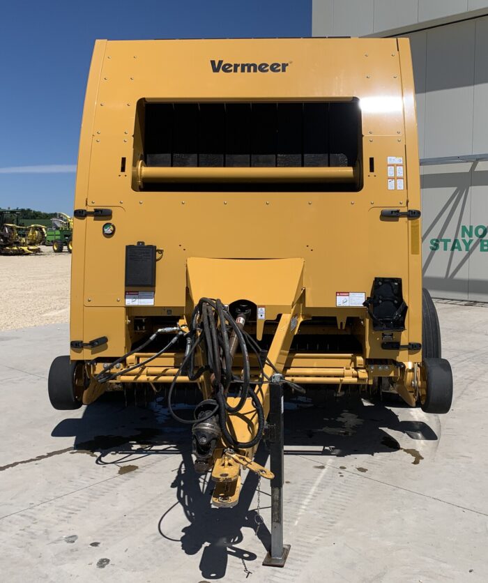 Vermeer 605N Cornstalk Special - Image 4