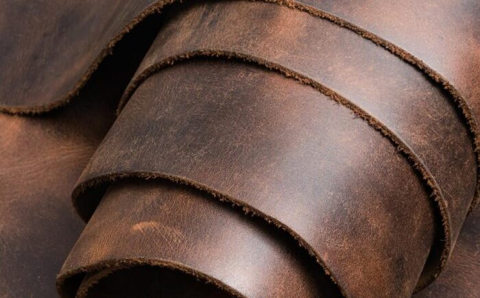 Oil-Pull-Up Leather - Image 3