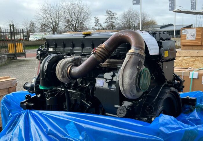 New Holland Cursor 13 Engine - Image 2