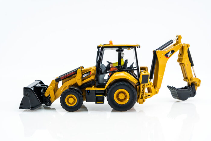 CAT 420F2 Backhoe Loader - Image 5
