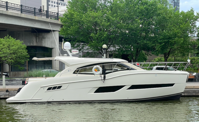 Carver C43 Coupe - Image 13