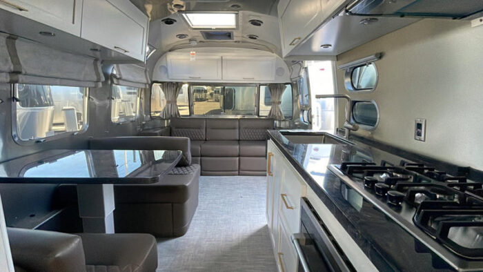 Airstream Classic - Image 7