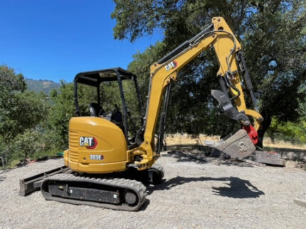 CAT 415 IL Industrial Loader