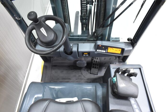 Jungheinrich EFG 220 Electric Forklift - Image 8