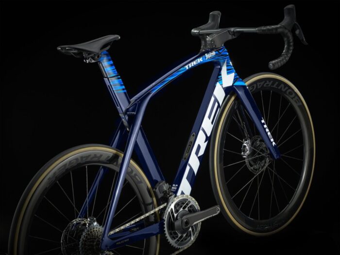 Trek Madone SLR 9 eTap Road Bike - Image 7