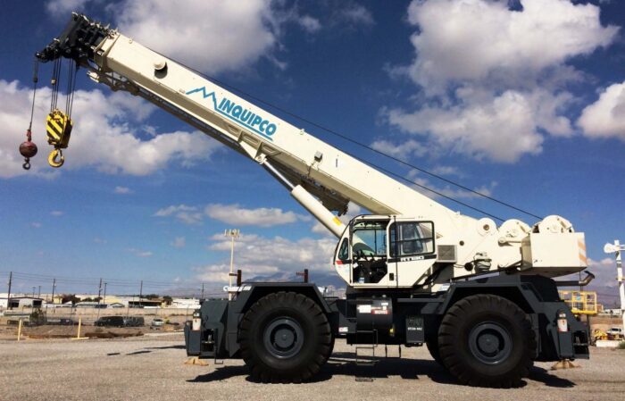 Zoomlion ZCC3200H Crawler Crane - Image 10