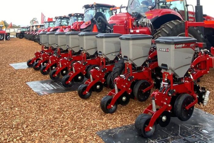 Case IH 2140 Early Riser Planter - Image 3