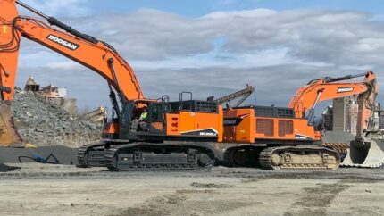 Doosan DX800LC-7 Excavator