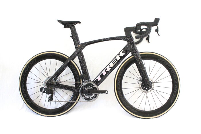 Trek Madone SLR 9 eTap Road Bike - Image 3