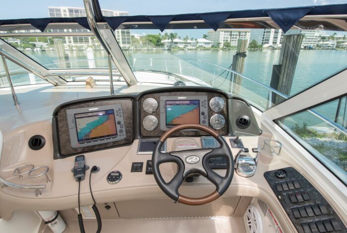 Sea Ray Sundancer 520 - Image 10