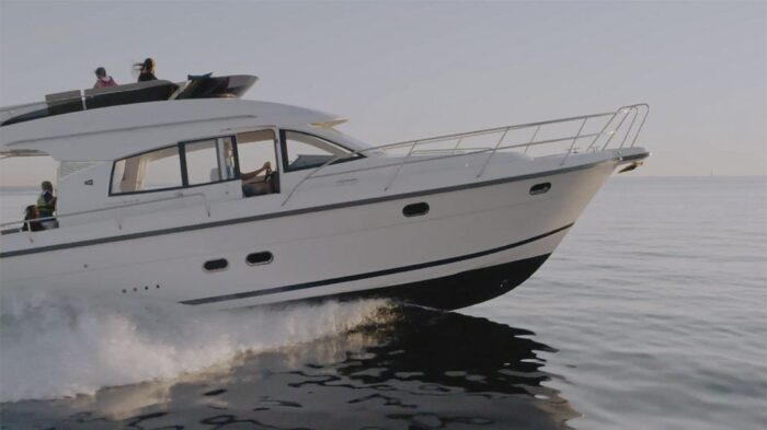 Nimbus 405 Flybridge - Image 12