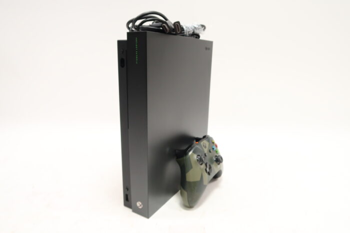 Xbox One X Project Scorpio Edition - Image 4