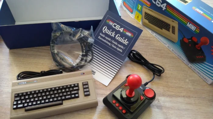 Commodore 64 Mini Console (Gold Edition) - Image 6