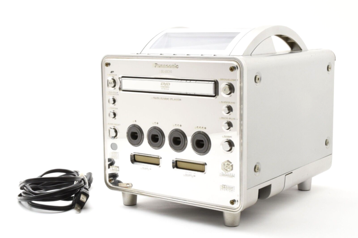 Panasonic Q (Nintendo GameCube Special Edition) - Image 10