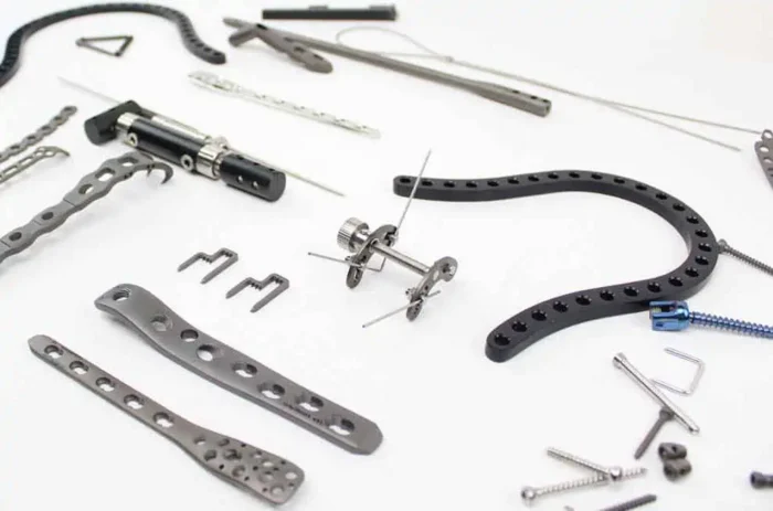 Orthopedic implants and tools - Image 7