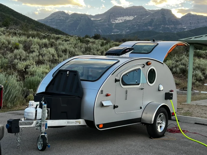 Vistabule Teardrop Trailer - Image 12