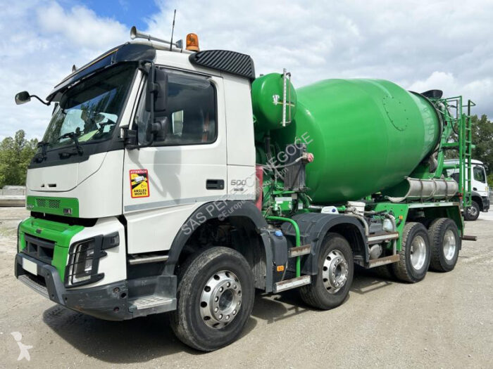 Volvo FMX 460 8x4 Concrete Mixer - Image 3