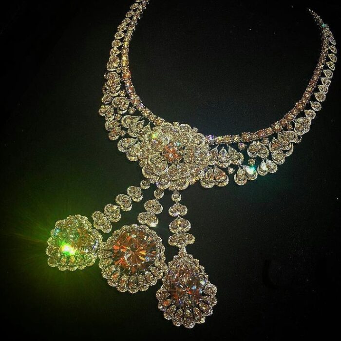 Chopard Garden of Kalahari Necklace - Image 3