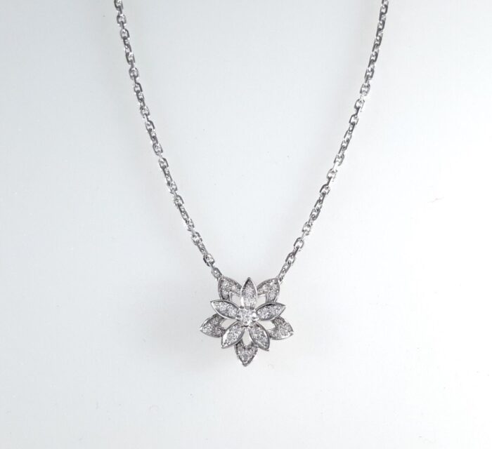 Van Cleef & Arpels Lotus Diamond Necklace - Image 2