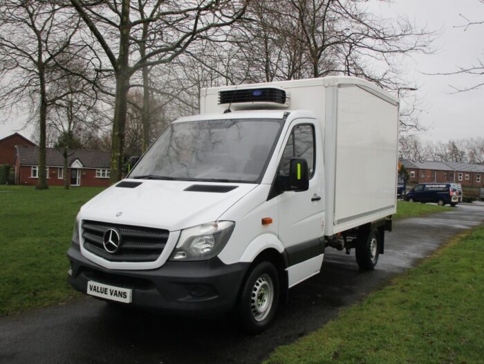 Mercedes-Benz Sprinter Refrigerated Van - Image 3