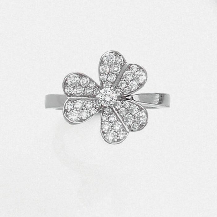 Van Cleef & Arpels Frivole Diamond Ring - Image 3