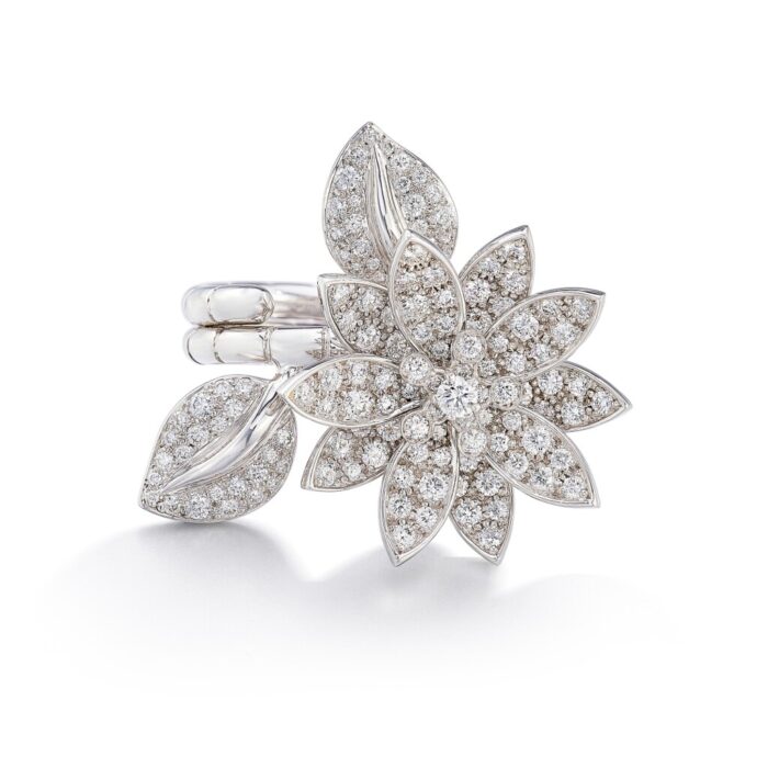 Van Cleef & Arpels Lotus Diamond Ring - Image 4