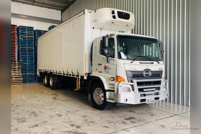 Hino 500 Series Refrigerated Truck - Image 5