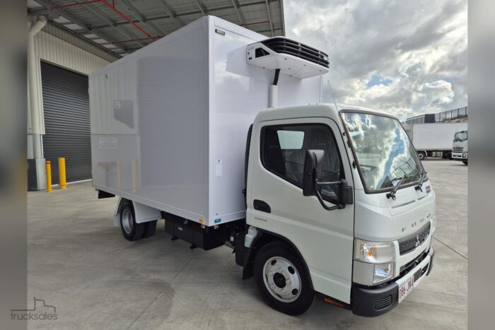 Mitsubishi Fuso Canter Refrigerated Van - Image 3